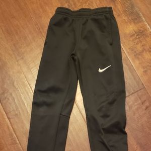 Black nike pants